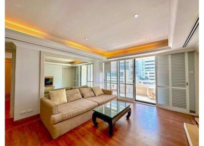 2 bed for rent BTS Ploenchit Sukhumvit