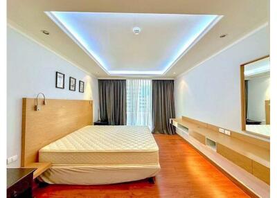 2 bed for rent BTS Ploenchit Sukhumvit