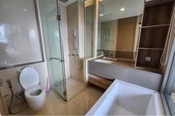 "Luxury Living Awaits: Fully Furnished Condo in Watthana"