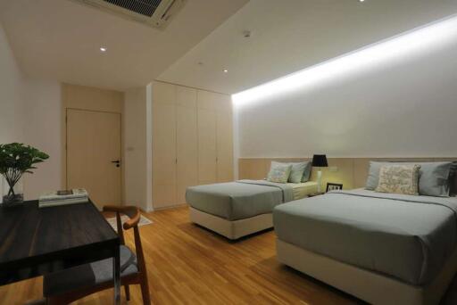 Newly Renovated Building - Sukhumvit 39