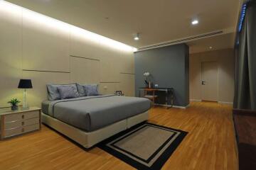 Newly Renovated Building - Sukhumvit 39