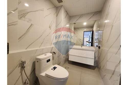 300 Sqm., 3 Beds, 3 Baths Condo listed for ฿ 135,000./Month