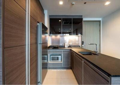 Urban Bangkok Condo: 1BR, 1BA, Pool & Gym