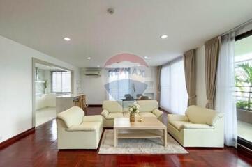 Modern 2-bedroom with Pet friendly; located in the heart of Thonglor.