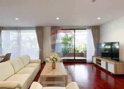 Modern 2-bedroom with Pet friendly; located in the heart of Thonglor.