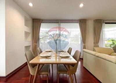 Modern 2-bedroom with Pet friendly; located in the heart of Thonglor.