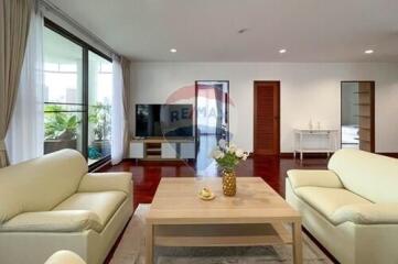 Modern 2-bedroom with Pet friendly; located in the heart of Thonglor.