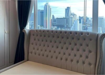 Luxurious 2BR Condo in Central Phaya Thai, Bangkok