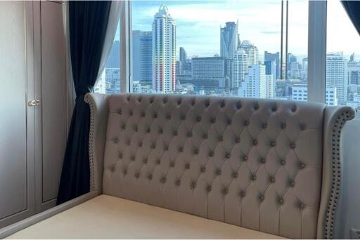 Luxurious 2BR Condo in Central Phaya Thai, Bangkok