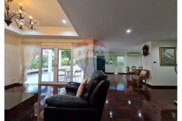 4-Bedroom Single House Near Suanluang Rama 9 Park and Paradise Park Mall