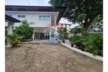 4-Bedroom Single House Near Suanluang Rama 9 Park and Paradise Park Mall