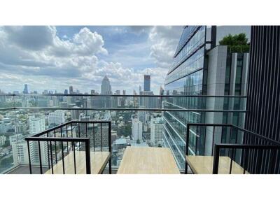 For Sale:  3 Bedrooms Brand New Condominium at Q1 Sukhumvit