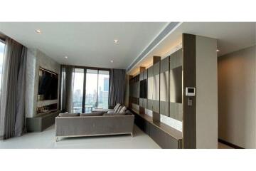 For Sale:  3 Bedrooms Brand New Condominium at Q1 Sukhumvit