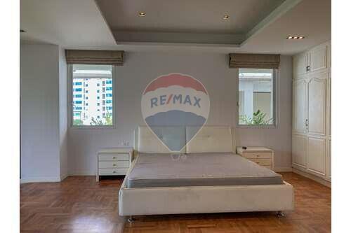 2 bed  pet friendly for rent BTS Asoke Phrompong sukhumvit road