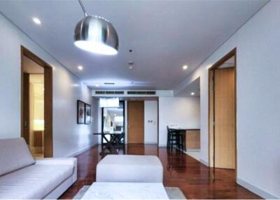 Stunning 2 Bedroom Apartment Asoke