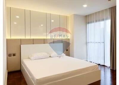 144 Sqm., 3 Beds, 2 Baths Condo listed for ฿ 17,200,000.