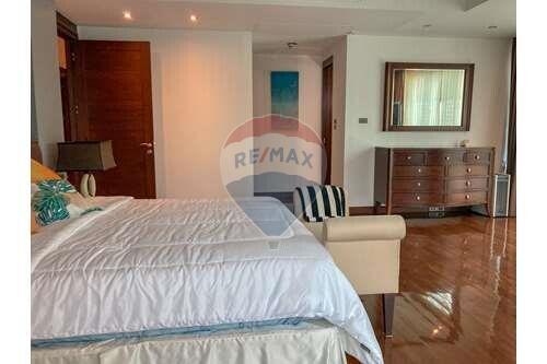 3 bed room for rent pothouse BTS Phrompong - BTS Thonglor