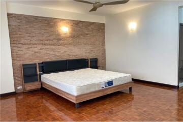 Spacious 3 Bedrooms for rent in Sukhumvit 11