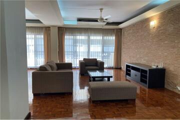 Spacious 3 Bedrooms for rent in Sukhumvit 11