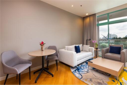 For Rent, 1Bed,70sqm beside the Chao Phraya River