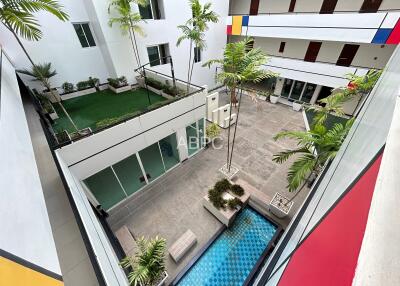 1 Bath in Pratumnak for 900,000 THB CS9597