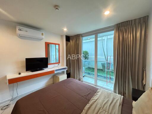 Inexpensive Studio Condo in Pratumnak