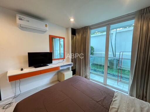 Inexpensive Studio Condo in Pratumnak