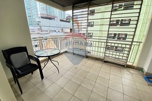 "Spacious Condo in Bangkok with Full Amenities"