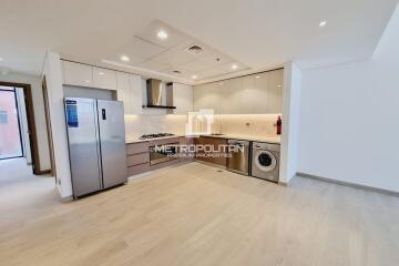 Spacious 3 BR  Corner Unit  Kitchen Appliances