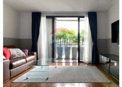 Pet-friendly 2 bedroom condo in Sukhumvit, a rare find.