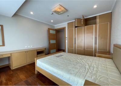 For rent apartment 3bedrooms in Sukhumvit 39 BTS Phrom phong