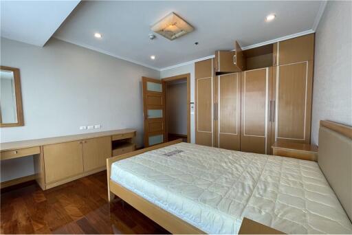 For rent apartment 3bedrooms in Sukhumvit 39 BTS Phrom phong