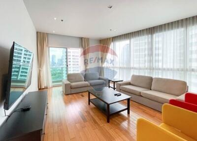 "Millennium Residence: Luxurious 3-Bed Condo in Bangkok"