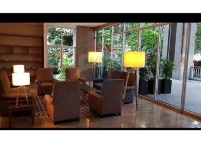 Condo for rent 2+1bedrooms Sathorn Park Place BTS Chongnonsi, MRT Lumpini