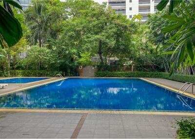 homey 3 bedroom for rent in sathon area