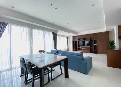 For Sale with Tenant: 2 Bedrooms at The Emporio Place