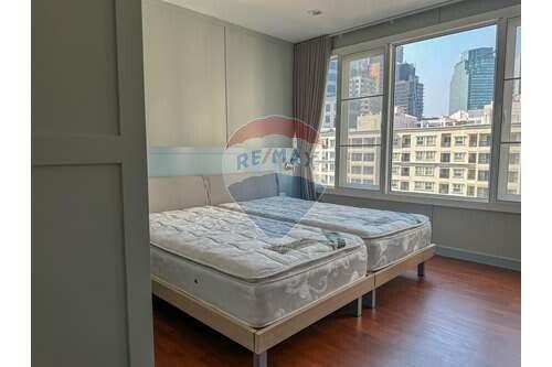 2 bed room for rent BTS phrompong Sukhumvit 24