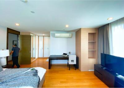 For Rent Pet Friendly Penthouse 4 Bedrooms in Sukhumvit 55 BTS Thonglor