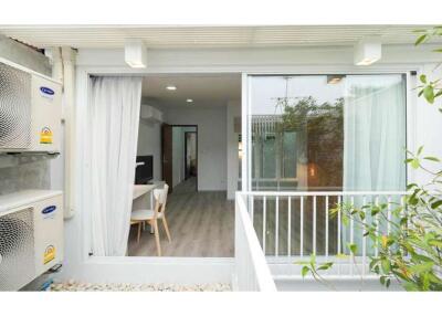 Modern Fully Furnished Townhouse with 2 Bedrooms for Rent