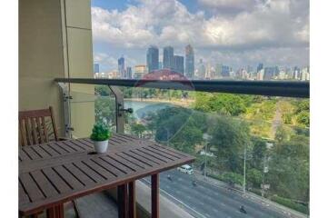 2 bed The lakes condo BTS Asoke benjakitti park