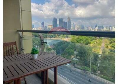 2 bed The lakes condo BTS Asoke benjakitti park