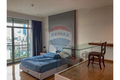 2 bed The lakes condo BTS Asoke benjakitti park