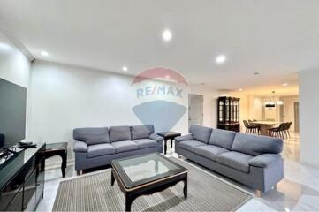 3BR Low-Rise Condo for Rent Near BTS Phrom Phong - Sukhumvit 39