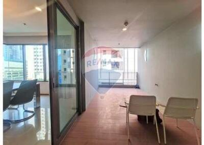 Spacious Sukhumvit Condo 3 Beds+Maid