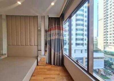 Spacious Sukhumvit Condo 3 Beds+Maid