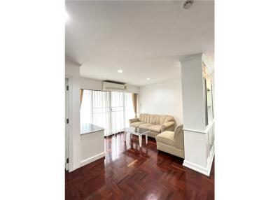 For Rent : Acadamia Grand Tower - Spacious 2 Bedrooms, Newly Renovated, BTS Phrom Phong