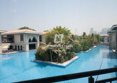 Royal Living  Pool View  Furnished