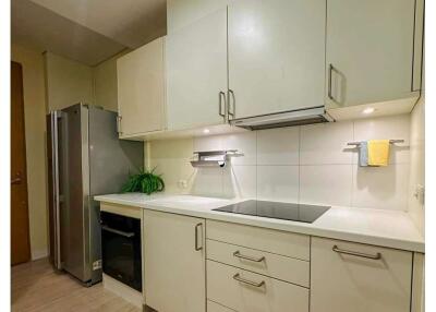 3 bed room for rent silom BTS saladaeng