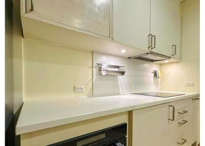 3 bed room for rent silom BTS saladaeng