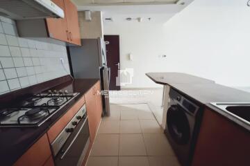 Near Metro Station  Large Balcony Fitted Kitchen